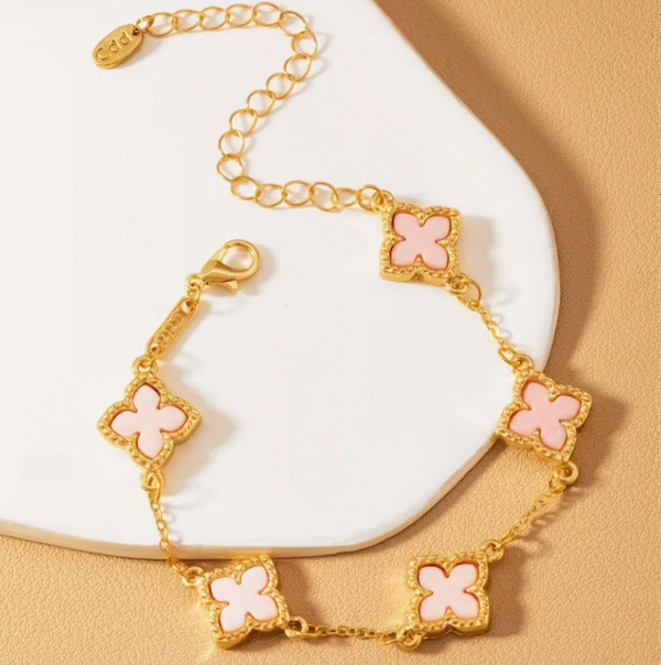 Rectangle 112 Bracelet Charm Trèfle Porte-Bonheur – Chaîne Élégante Dorée