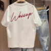 T-Shirt Col Rond – Signature Rouge “Wassup”