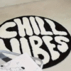 Tapis Rond "Chill Vibes" – Style Moderne & Ambiance Relax – Image 3
