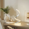 S-Curve Luxury – Lampe d'Ambiance Sculpturale & Moderne – Image 5