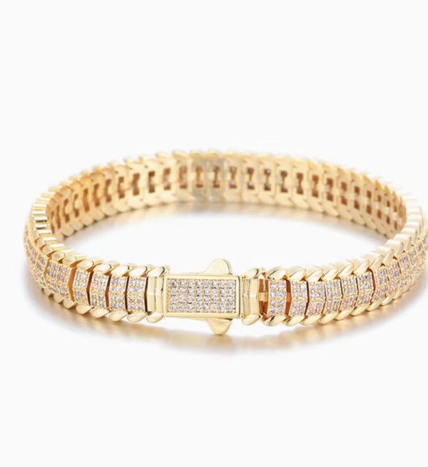 Collier "Haute Couture" – L'Apogée de la Mode de Luxe