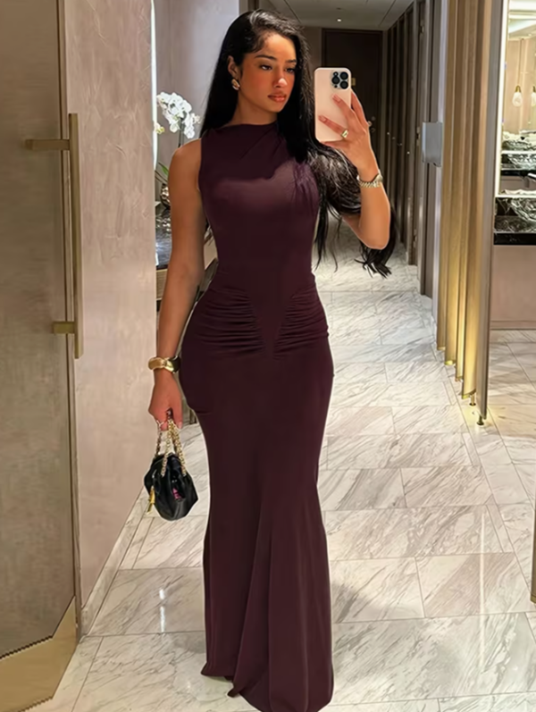 Robe Plissée à Manches et Col Rond