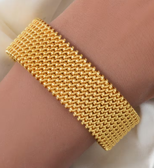 Bracelet Classique – L'Essence de l'Élégance Atemporelle