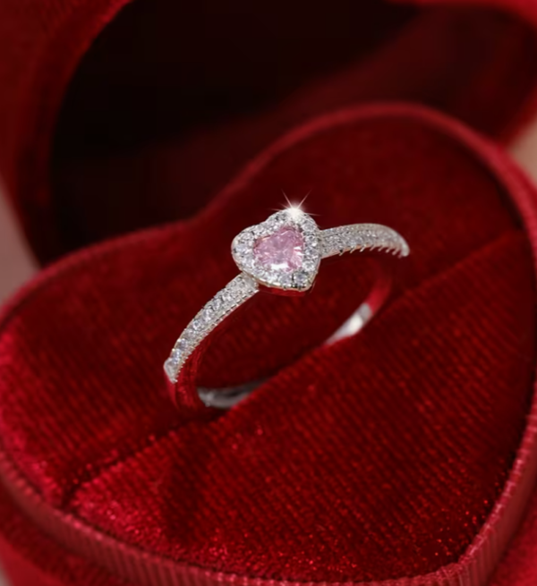 Bague Luxueuse Étincelante – Élégance Prestige