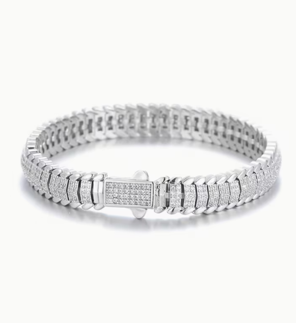 Collier "Haute Couture" – L'Apogée de la Mode de Luxe