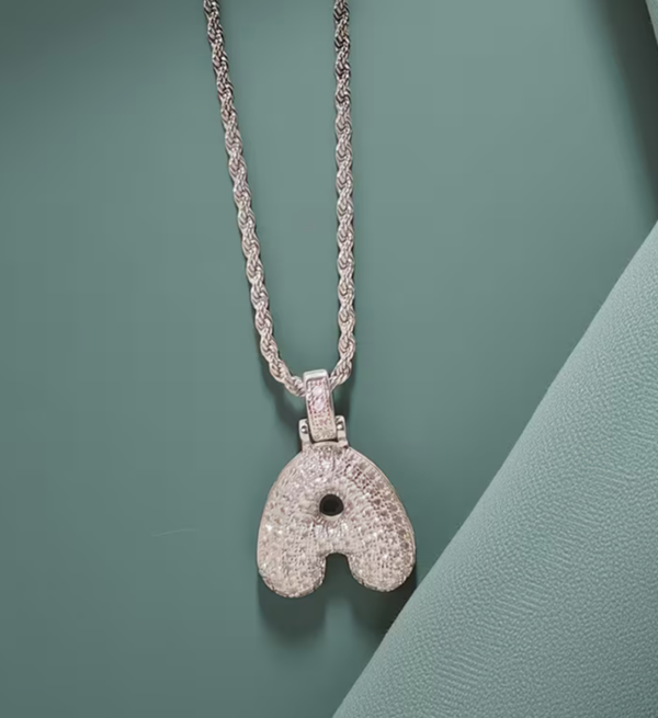 Collier Pendentif Initiale (A-Z) – Votre Signature Personnelle