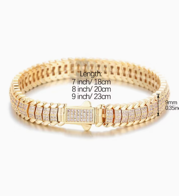 Collier "Haute Couture" – L'Apogée de la Mode de Luxe