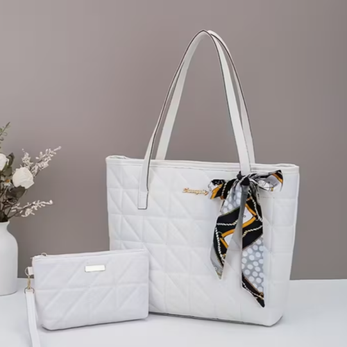 Duo de Sacs Triangulaires Diagonaux – L’Innovation au Service du Style