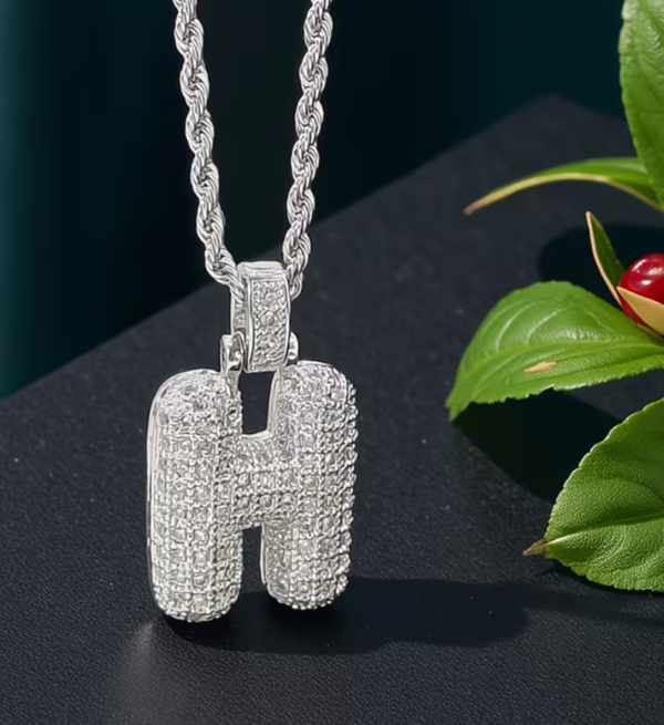 Collier Pendentif Initiale (A-Z) – Votre Signature Personnelle