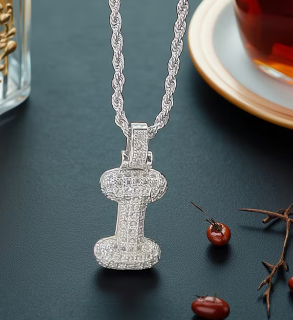 Collier Pendentif Initiale (A-Z) – Votre Signature Personnelle