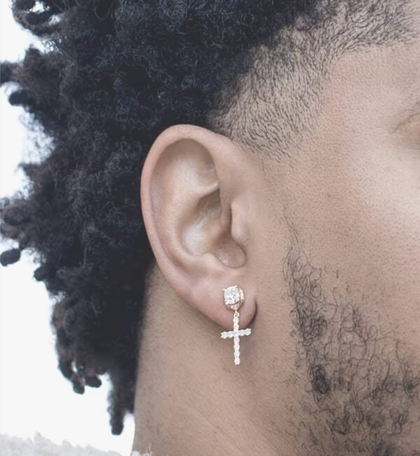 Boucles d'Oreilles Croix Royale en Zircone