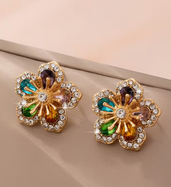 La Paire de Boucles d'Oreilles Essentielle