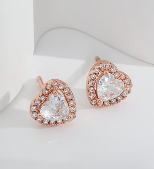 Clous d’Oreilles Petit Cœur