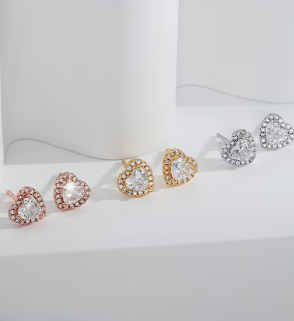 Clous d’Oreilles Petit Cœur