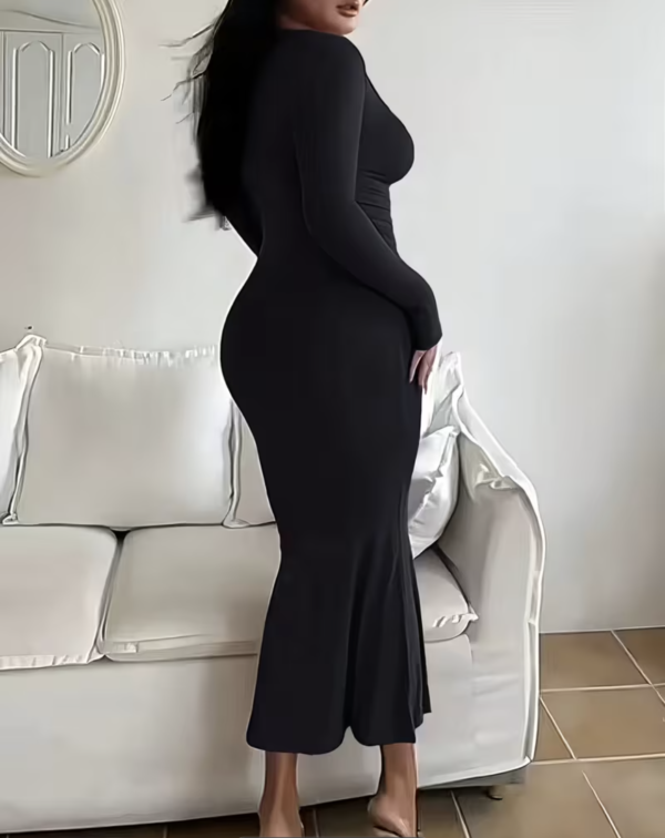 Robe Cintrée Silhouette