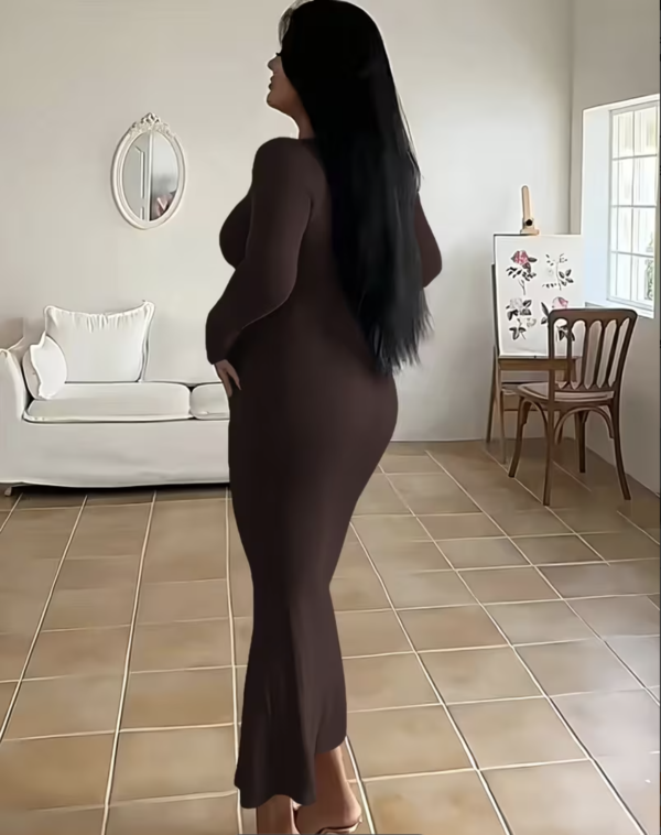 Robe Cintrée Silhouette