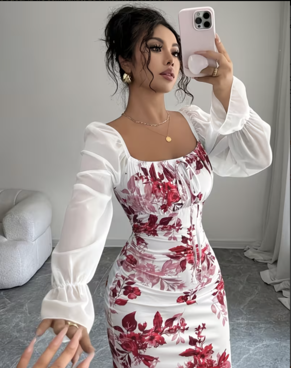 Robe Longue Majesté Florale