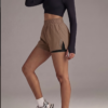 Short de Fitness Double Épaisseur avec Poches
