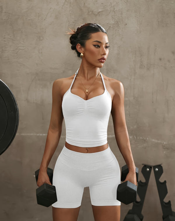 Ensemble de Sport 2 Pièces Col Halter et Short
