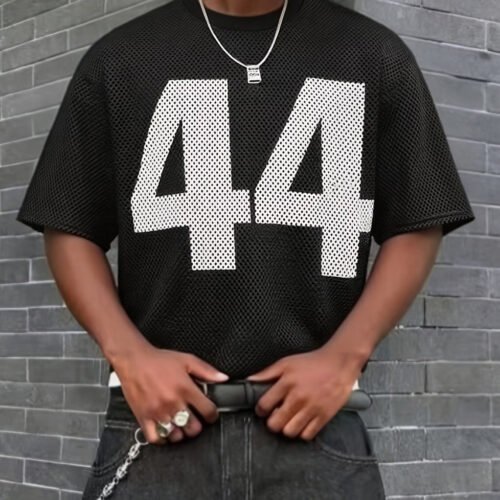 T-Shirt Manches Courtes en Maille Ajourée – Style Streetwear et Look Sportif Jeune