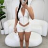 Ensemble Chic Blanc pour Femme – Crop Top Sans Manches à Col Montant et Short Assorti