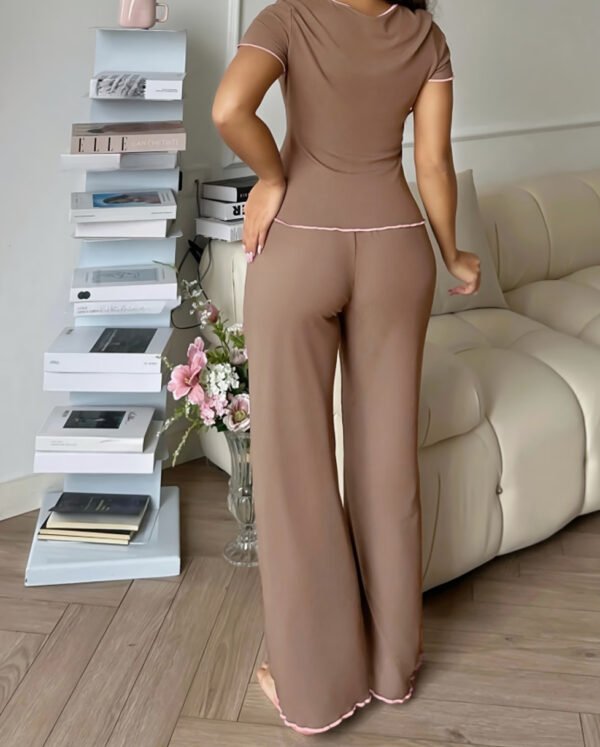 Rectangle 643 Pyjama Femme Quatre Saisons – Confort et Élégance pour le Printemps et l’Automne