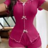 Ensemble de Pyjama pour Femme – Haut à Manches Courtes et Col en Couleur Unie