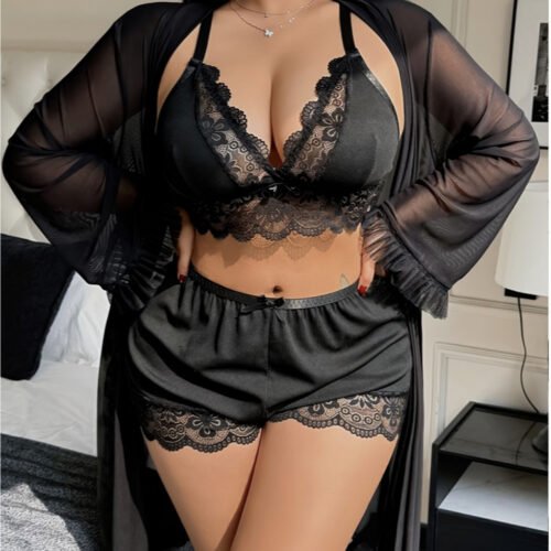 Chemise de Nuit Camisole en Dentelle avec Bordure en Dentelle – Douceur, Élégance et Féminité