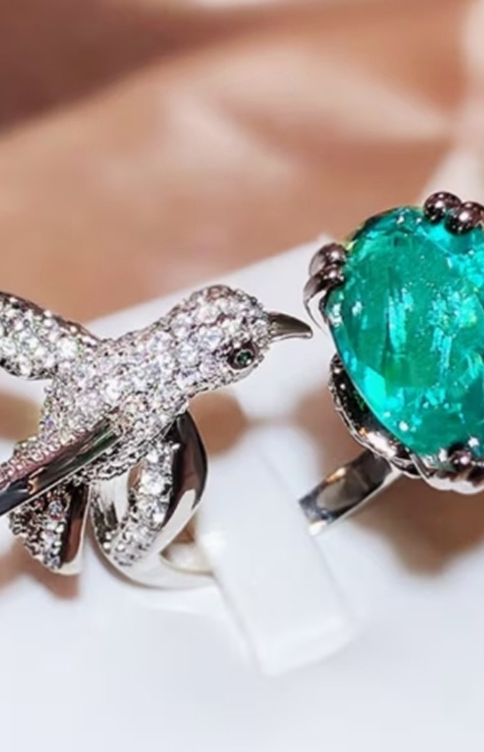 Bague colibri en pierre synthétique – Bijou Femme Original et Raffiné