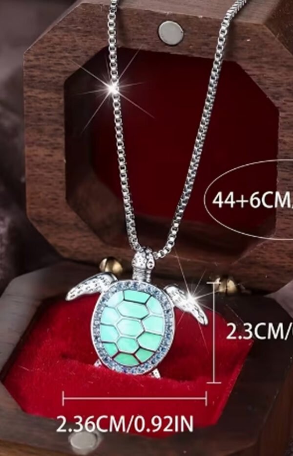 Collier Pendentif Tortue Tendance pour Femme – Bijou Élégant et Chic