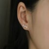 Boucles d'Oreilles Florales à Paillettes – Bijou Fleuri Étincelant et Glamour pour Femme