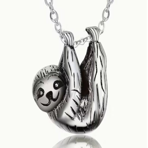 Collier Élégant Paresseux Argenté de Luxe – Pendentif Animal Original et Raffiné