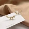 Boucles d'Oreilles Florales à Paillettes – Bijou Fleuri Étincelant et Glamour pour Femme
