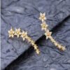 Boucles d'Oreilles Florales à Paillettes – Bijou Fleuri Étincelant et Glamour pour Femme