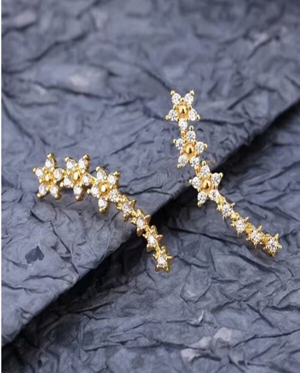 Boucles d'Oreilles Florales à Paillettes – Bijou Fleuri Étincelant et Glamour pour Femme