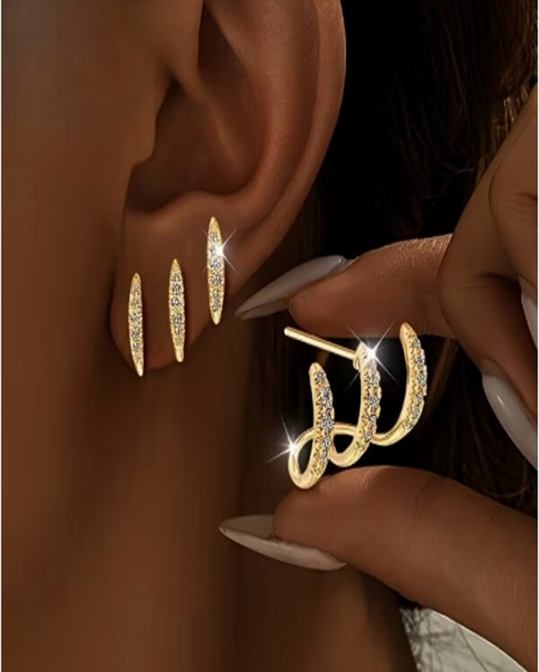 Boucles d'Oreilles Scintillantes Argentées – Bijou Éclatant et Raffiné pour Femme
