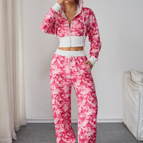 Ensemble Deux Pièces Streetwear Camouflage : Crop Top Zippé et Pantalon Droit Décontracté