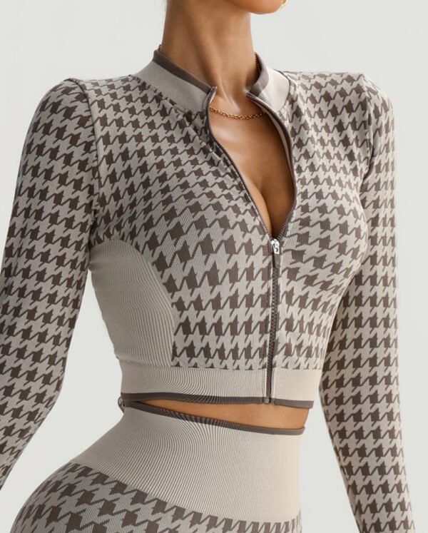 Veste de Sport Courte à Manches Évasées – Haut de Yoga Sans Couture & Séchage Rapide