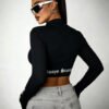 Crop Top Rayé à Manches Longues & Imprimé Gothique – Haut Style Y2K Grunge