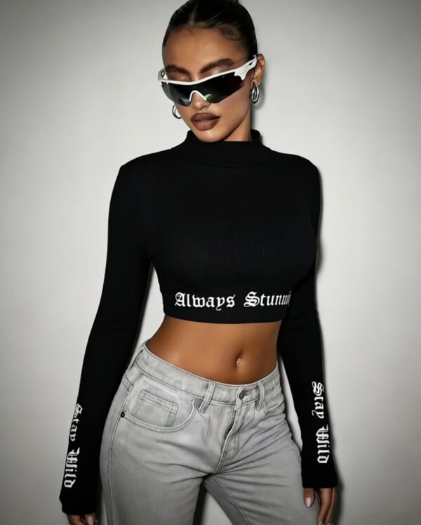 Crop Top Rayé à Manches Longues & Imprimé Gothique – Haut Style Y2K Grunge