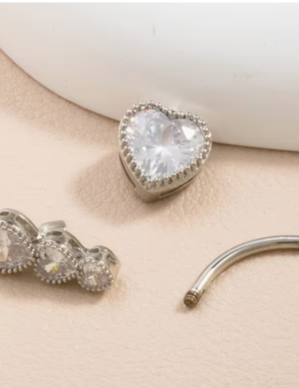 Clou de Nombril Cubique au Design Tempérament – Piercing de Ventre Géométrique et Élégant