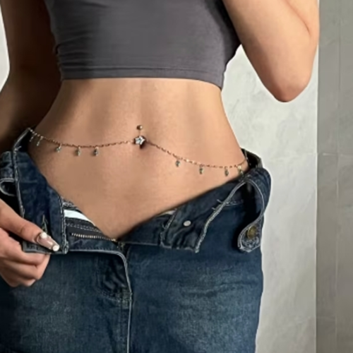 Mini Chaîne de Taille et de Pantalon Porte-Fleur – Bijou de Corps et Accessoire Tendance