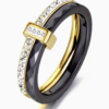1. Nom du produit Bague Double Anneau en Acier Inoxydable et Céramique – Alliance Moderne et Graphique