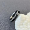 1. Nom du produit Bague Double Anneau en Acier Inoxydable et Céramique – Alliance Moderne et Graphique