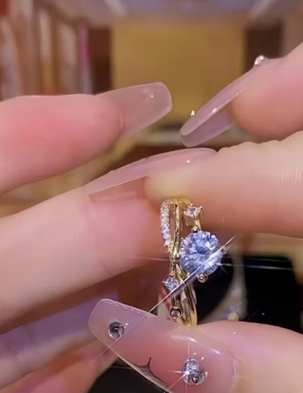 Bague Luxueuse et Élégante à Ciel Étoilé Cosmique – Anneau Galaxie Scintillant et Mystique