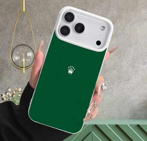 Coque de Protection de Luxe "Édition Couronne" – Fond Vert Impérial & Finition Brillante Haute Résistance