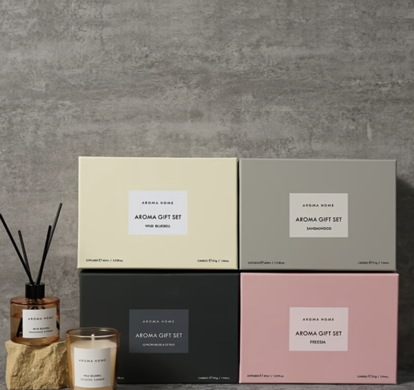 Coffret Cadeau de Bougies Parfumées Édition Quatre Couleurs