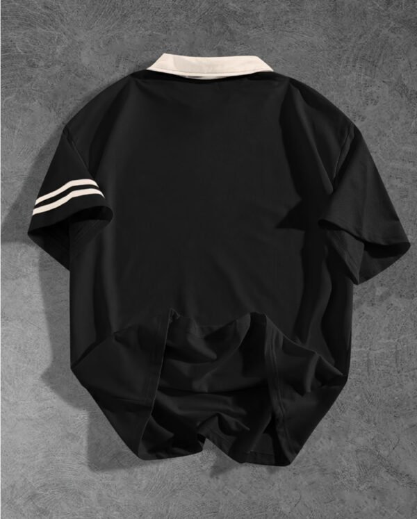 Rectangle 1004 Polo Homme Style Rétro Futur Y2K – Noir Intense avec Col Structuré