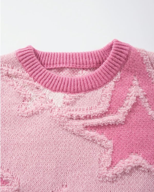 Pull Tricoté Tendance – Fond Noir et Motif d'Étoiles Roses Contrastées