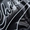 Veste Bomber Urbaine pour Homme – Imprimé Chicago Script avec Contour Contrasté